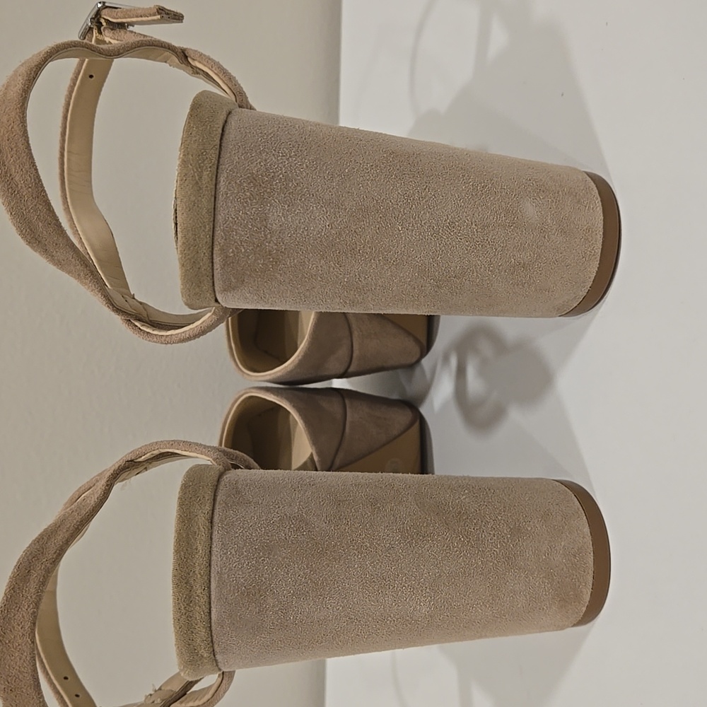 Vince Camuto Tan Suede Heels *NWOT* 4.63 Inch Heels - Picture 12 of 16
